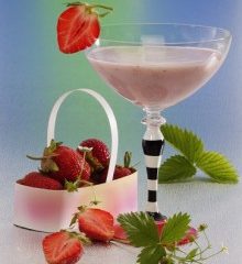 Erdbeer-Smoothie-220x307.jpg