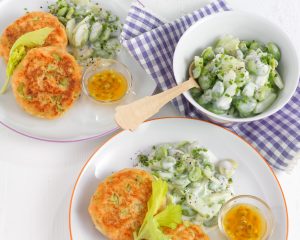 LVBM_Lachspflanzerl-mit-Saubohnen-Gurken-Salat.jpg