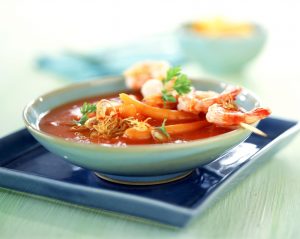Tomatensuppe Asia-Style mit Garnelen-Saté